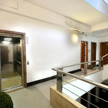 Piazza Della Vittoria *