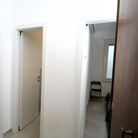 Piazza Della Vittoria Apartment *