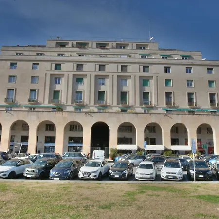 Piazza Della Vittoria Apartamento *